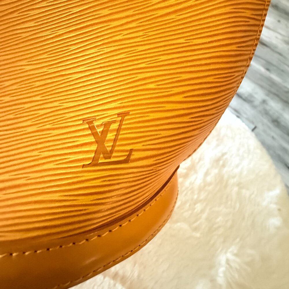 Louis Vuitton Epi Saint Jacques Shoulder Bag - Picture 6 of 12